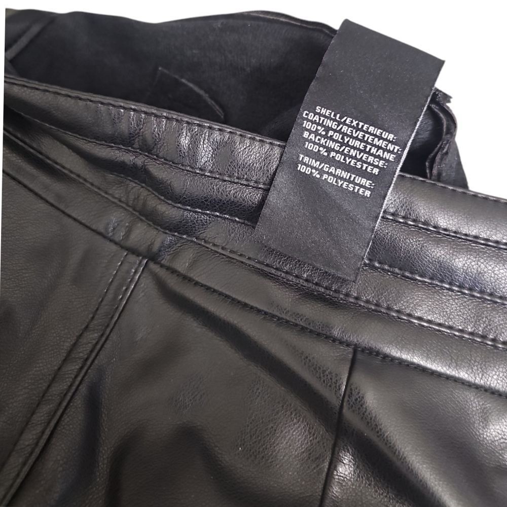7 For All Mankind Black Faux Leather Pants Pleated Waist Cropped Trousers Size M - Picture 9 of 10